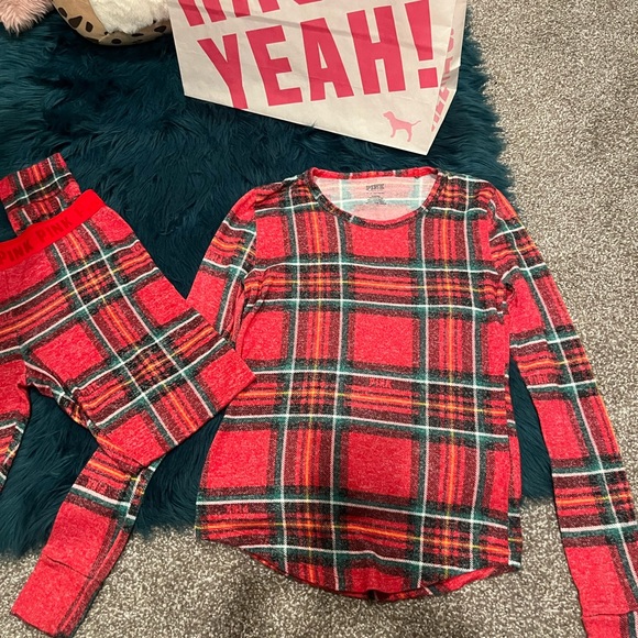 VS pink pajama set! Super soft & comfy size small new with no tags 🏷️ - Picture 12 of 13